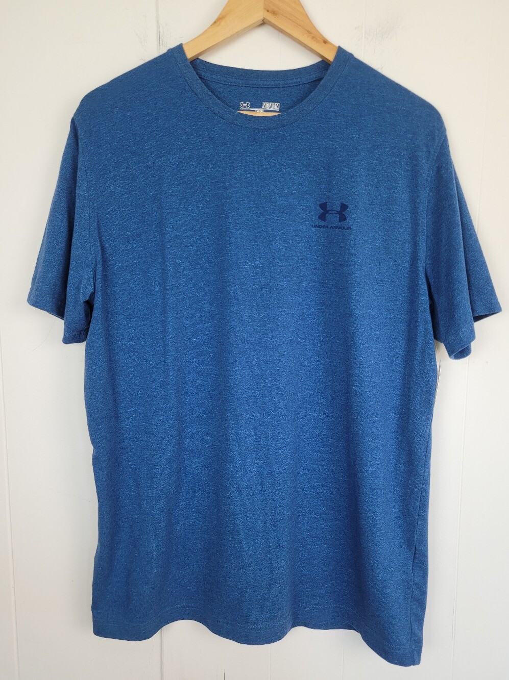 Under Armour Mens Medium Blue HeatGear Loose Fit Graphic T-Shirt